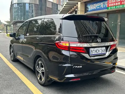 Honda Odyssey 2018, 80000 км, за 13213.4 USD - фото 6