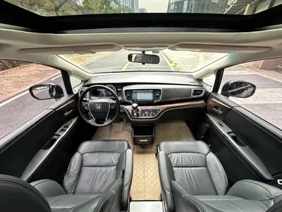 Honda Odyssey 2018, 80000 км, за 13213.4 USD - фото 9