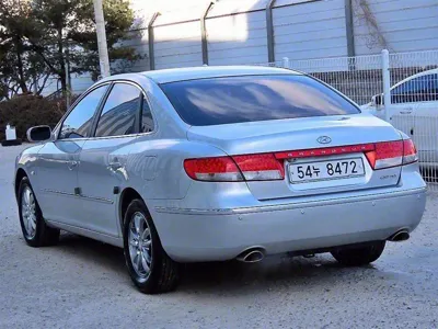 Hyundai Grandeur 2009, 160509 км, за 1301.07 USD