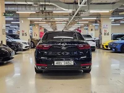 Kia K7 2016, 142100 км, за 5655.59 USD