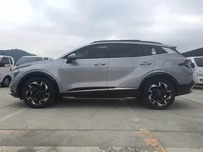 Kia Sportage 2023, 45742 км, за 18970.72 USD - фото 9