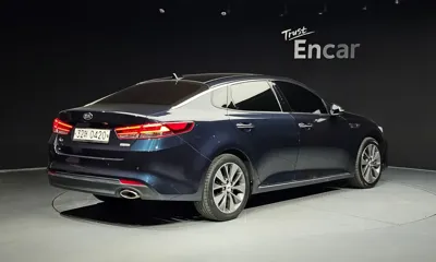 Kia K5 2016, 114455 км, за 5550.05 USD