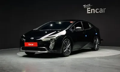 Toyota Prius · 2024 год