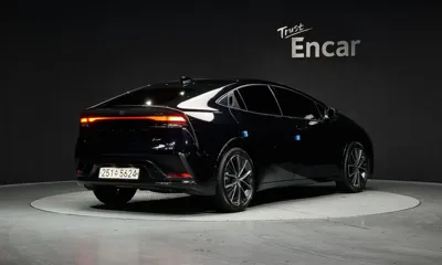 Toyota Prius 2024, 9978 км, за 22860.92 USD