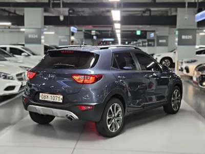 Kia Stonic 2018, 116769 км, за 4551.67 USD