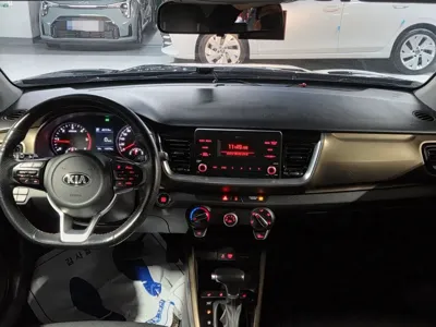 Kia Stonic 2018, 116769 км, за 4551.67 USD - фото 7