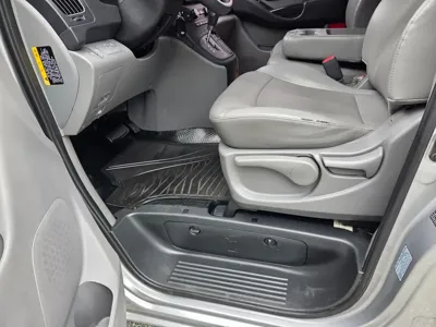 Hyundai Starex 2020, 104360 км, за 12230.04 USD - фото 14