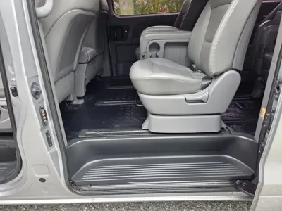Hyundai Starex 2020, 104360 км, за 12230.04 USD - фото 16