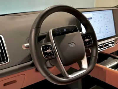 Li Auto Li L9 2024, 60000 км, за 38840.69 USD