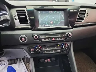 Kia Niro 2018, 100008 км, за 7806.41 USD - фото 10