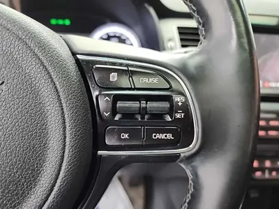 Kia Niro 2018, 100008 км, за 7806.41 USD - фото 17