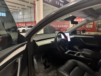 Tesla Model Y 2024, 54000 км, за 26492.19 USD - фото 7