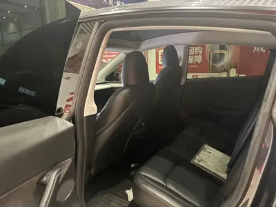 Tesla Model Y 2024, 54000 км, за 26492.19 USD - фото 8
