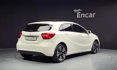 Mercedes-Benz A-Class 2018, 73154 км, за 7622.15 USD
