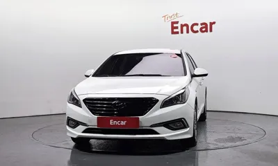 Hyundai Sonata 2016, 169861 км, за 3957.71 USD