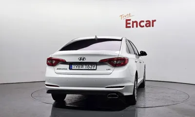Hyundai Sonata 2016, 169861 км, за 3957.71 USD