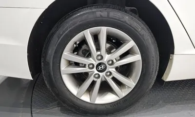 Hyundai Sonata 2016, 169861 км, за 3957.71 USD