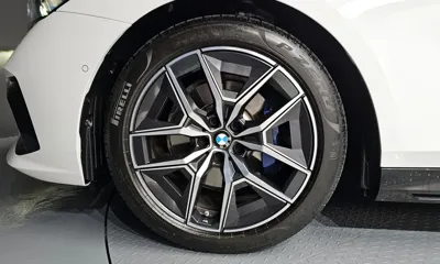 BMW 5-Series 2025, 17994 км, за 39329.12 USD