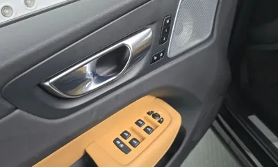 Volvo XC60 2021, 65282 км, за 22345.29 USD - фото 28