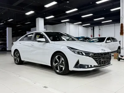 Hyundai Elantra 2023, 11000 км, за 13654.83 USD