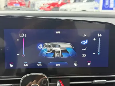 Hyundai Elantra 2023, 11000 км, за 13654.83 USD - фото 8