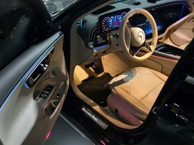 Mercedes-Benz E-Class 2026, 4900 км, за 65609.82 USD - фото 6