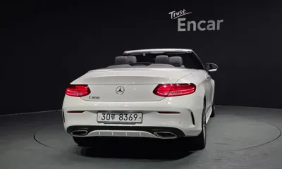 Mercedes-Benz C-Class 2018, 33667 км, за 19491.24 USD