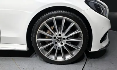 Mercedes-Benz C-Class 2018, 33667 км, за 19491.24 USD