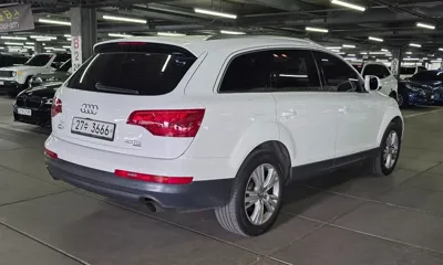 Audi Q7 2011, 106100 км, за 6892.48 USD