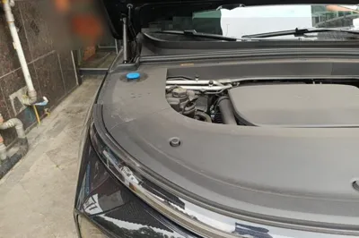 Li Auto L6 2025, 11800 км, за 32713 USD