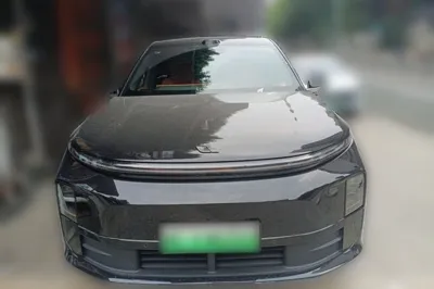 Li Auto L6 2025, 11800 км, за 32713 USD - фото 12