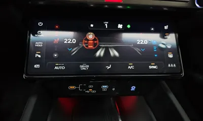 Hyundai Grandeur 2023, 143802 км, за 18566.79 USD - фото 31