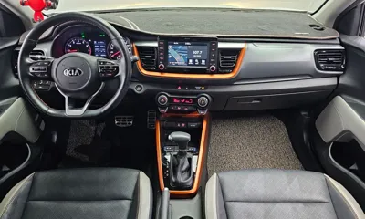 Kia Stonic 2020, 68649 км, за 8800.89 USD - фото 7