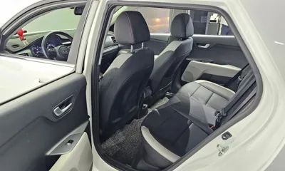 Kia Stonic 2020, 68649 км, за 8800.89 USD - фото 26
