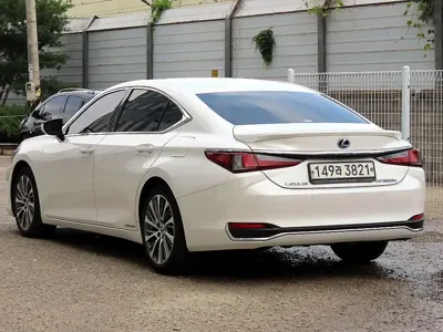 Lexus ES 2020, 66634 км, за 22768.69 USD