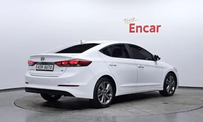 Hyundai Avante 2018, 160590 км, за 5616.12 USD