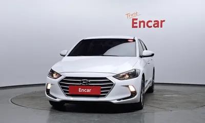Hyundai Avante 2018, 160590 км, за 5616.12 USD