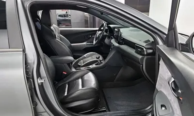 Hyundai Veloster 2022, 82489 км, за 7563.8 USD - фото 10