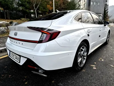 Hyundai Sonata 2022, 50500 км, за 13326.39 USD