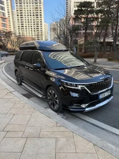 Kia Canival 2023, 46000 км, за 16056.68 USD