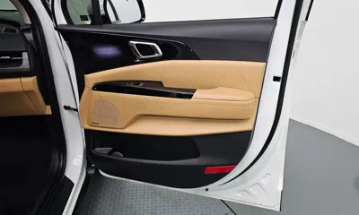 Kia Canival 2023, 59831 км, за 19764.69 USD - фото 25