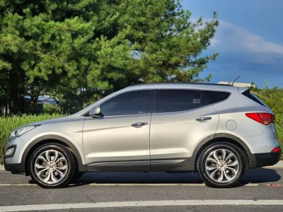 Hyundai Santafe 2013, 192000 км, за 4988.44 USD