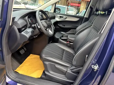 Roewe iMAX8 2022, 71000 км, за 10726.69 USD - фото 8