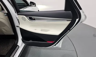 Hyundai Grandeur 2022, 37511 км, за 18566.79 USD - фото 25