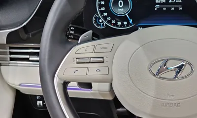 Hyundai Grandeur 2022, 37511 км, за 18566.79 USD - фото 31