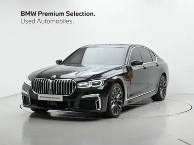BMW 7-Series · 2022 год