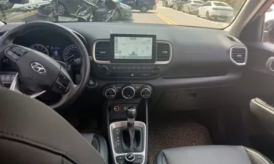 Hyundai Venue 2020, 41399 км, за 8382.57 USD - фото 13