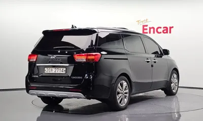 Kia Canival 2016, 196379 км, за 5795.4 USD