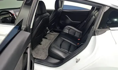 Tesla Model 3 2020, 148140 км, за 14560.29 USD - фото 11
