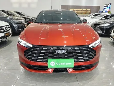Ford Mondeo 2025, 2300 км, за 18485.83 USD